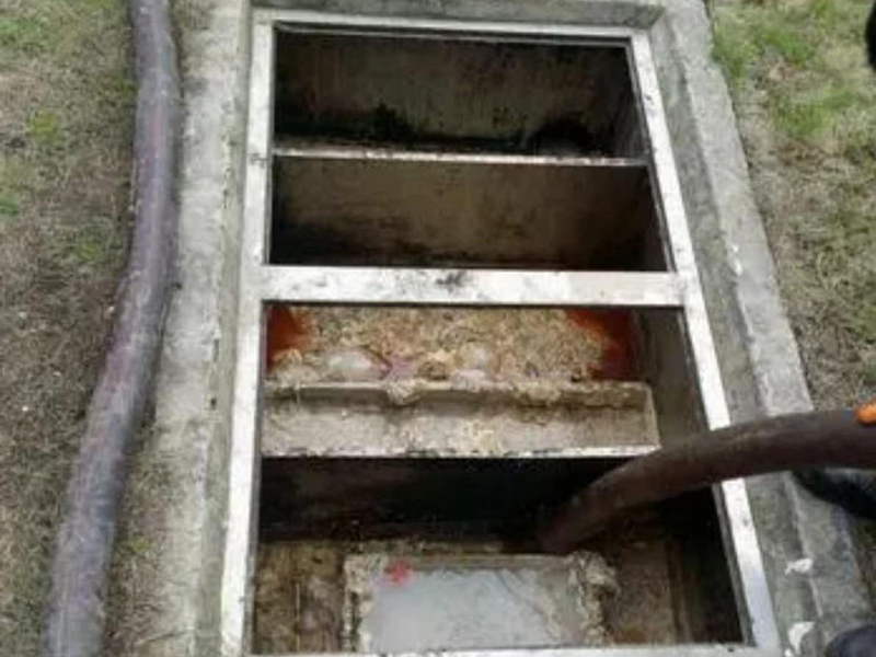 王下乡隔油池清理